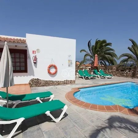 Villa With Private Pool Near The Beach *