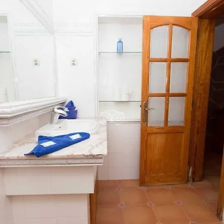 Villa With Private Pool Near The Beach *