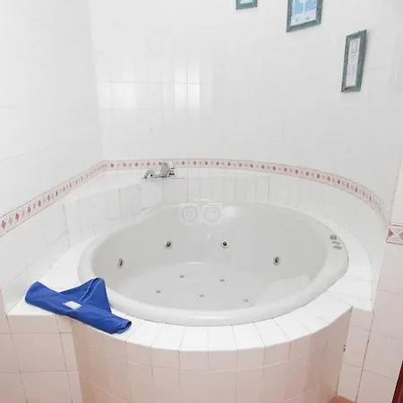 Villa With Private Pool Near The Beach *