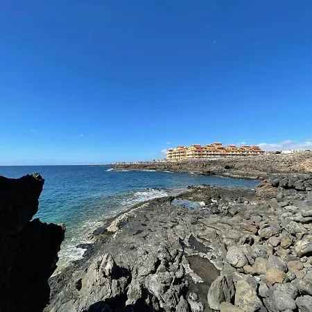 With Private Pool Near The Beach Villa *